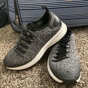 Under Armour women’s tennis shoes